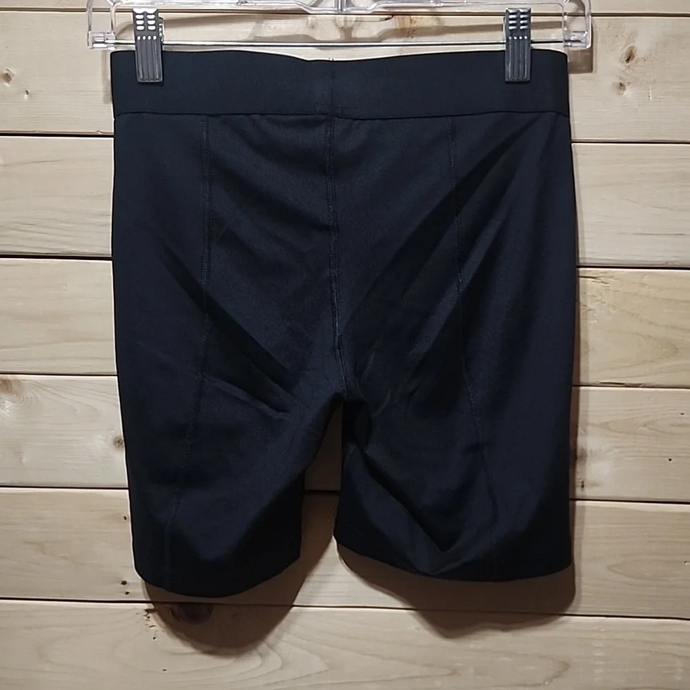 Nike Dri Fit Shorts Size Small Women's NWT